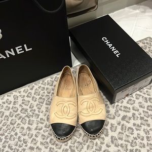 Chanel espadrille flats Beige & Black size 38